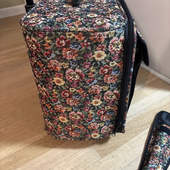 Vintage Tapestry Sewing Machine Rolling Luggage Trolley Bag Case Tote XL Roomy! - Picture 6 of 13